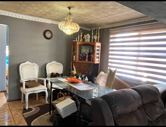 2 BEDROOM HOUSE FOR SALE IN MOTHERWELL NU 6